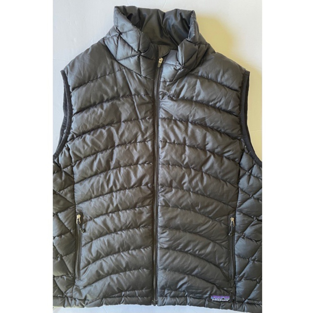 Patagonia Women’s Down Sweater Vest Black Large